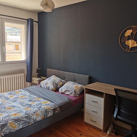 Velay Cocon Appartement 4 Chambres Avec Vue Sur Les Monuments Le Puy-en-Velay Luaran gambar