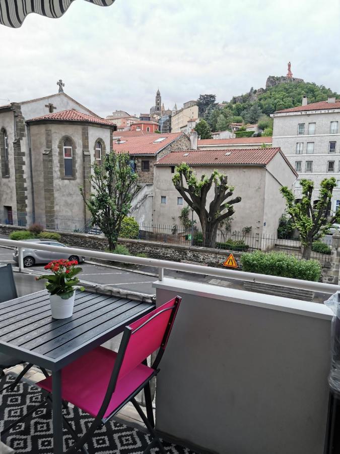 Velay Cocon Appartement 4 Chambres Avec Vue Sur Les Monuments Le Puy-en-Velay Luaran gambar